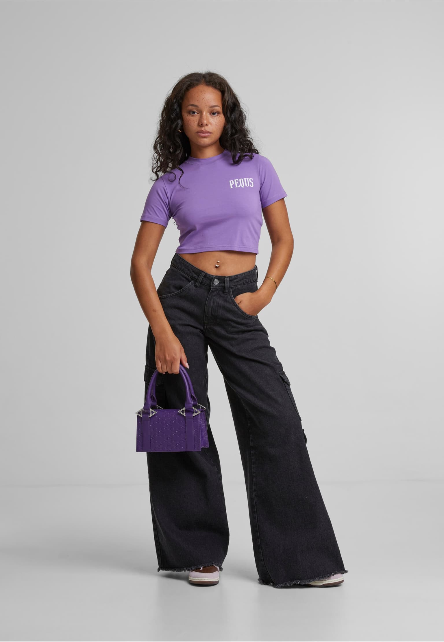 PEQUS Back Logo Top – Bild 3