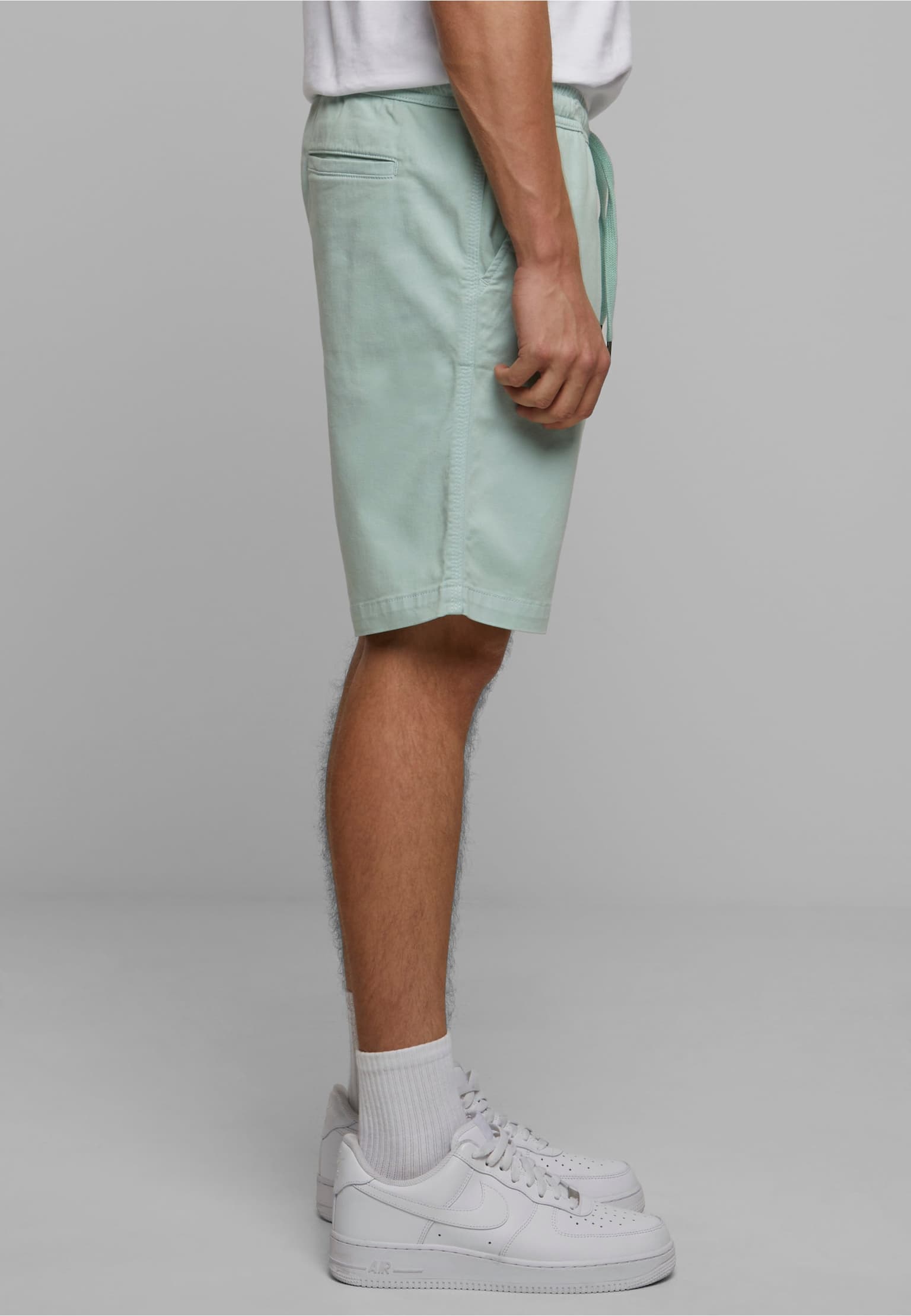 Urban Classics Stretch Twill Joggshorts – Bild 4