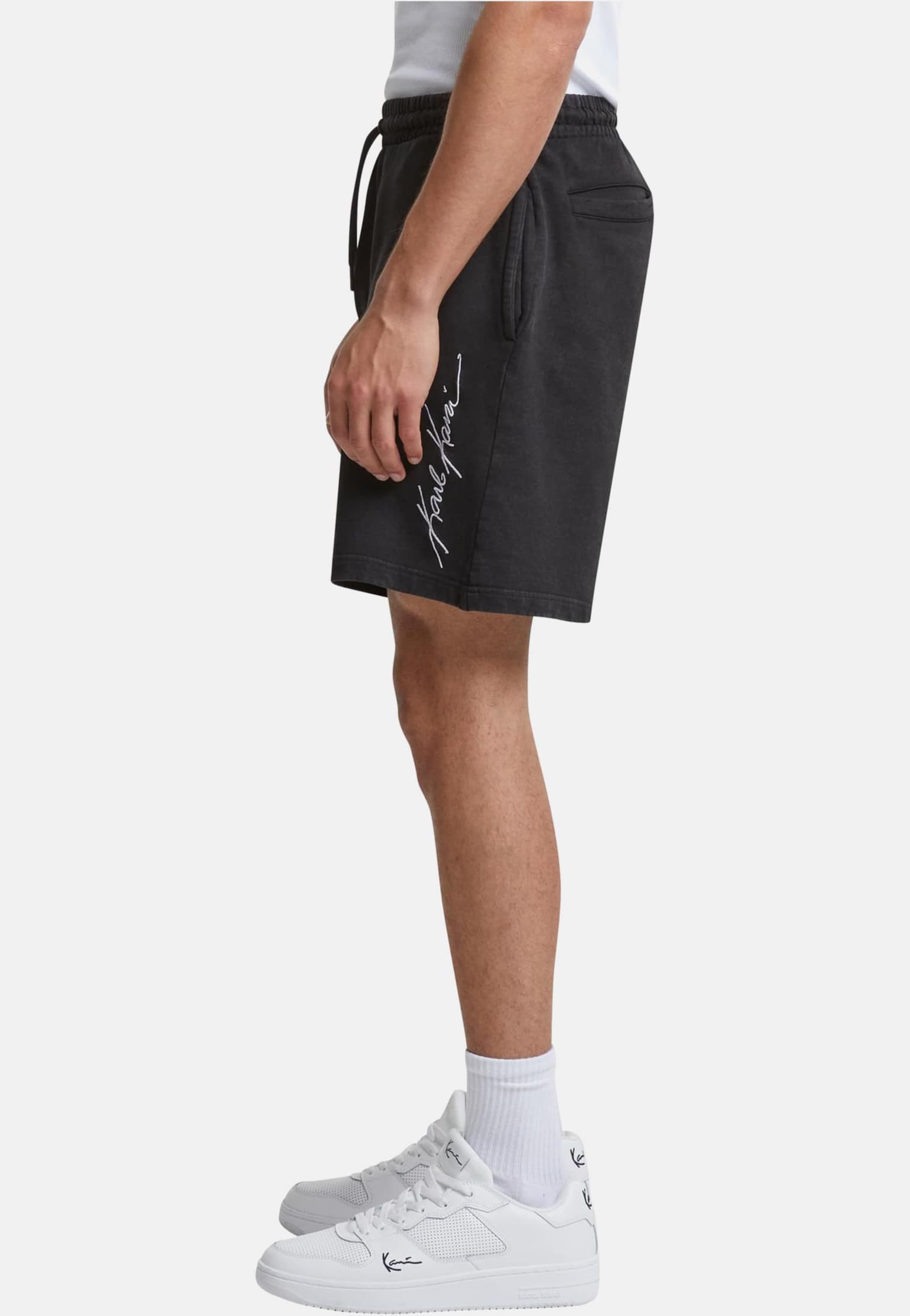 Karl Kani Autograph Washed Sweatshorts – Bild 3