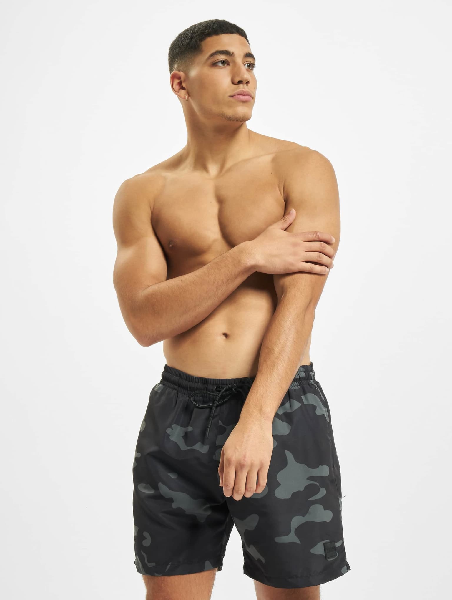 Urban Classics Camo Swim Short – Bild 3