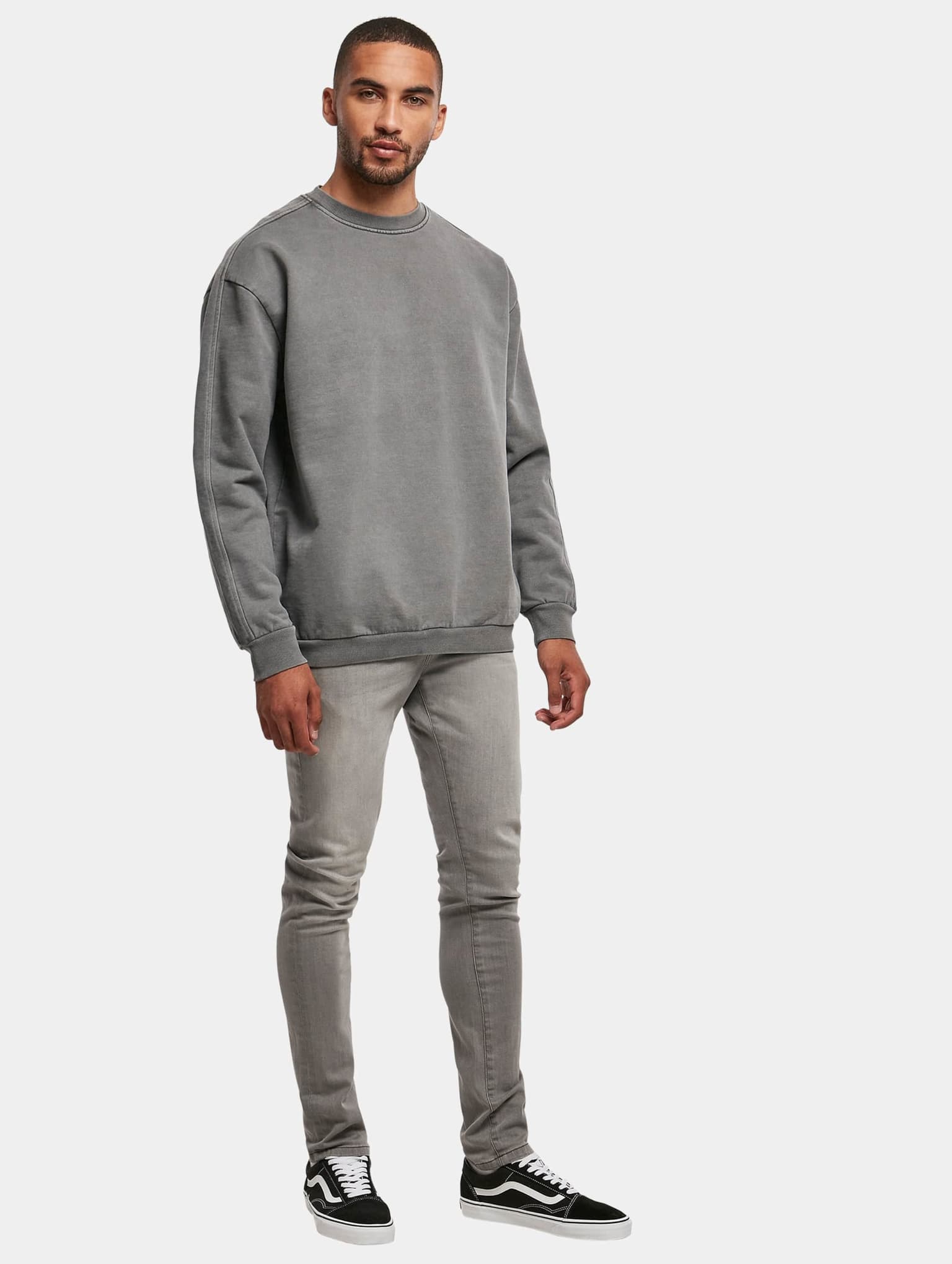 Urban Classics Heavy Terry Garment Dye Crew – Bild 4