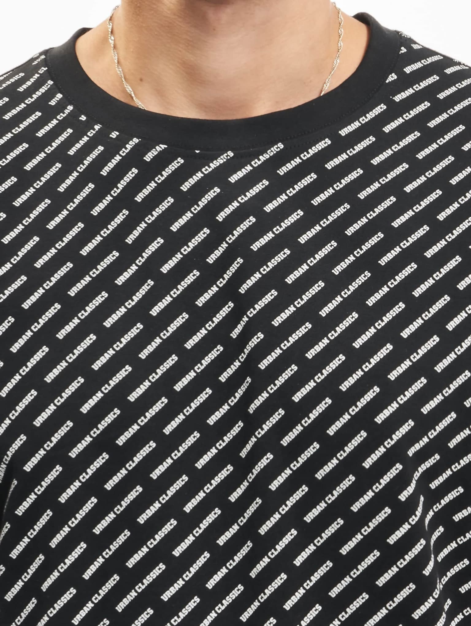 Urban Classics Allover Logo Tee – Bild 4