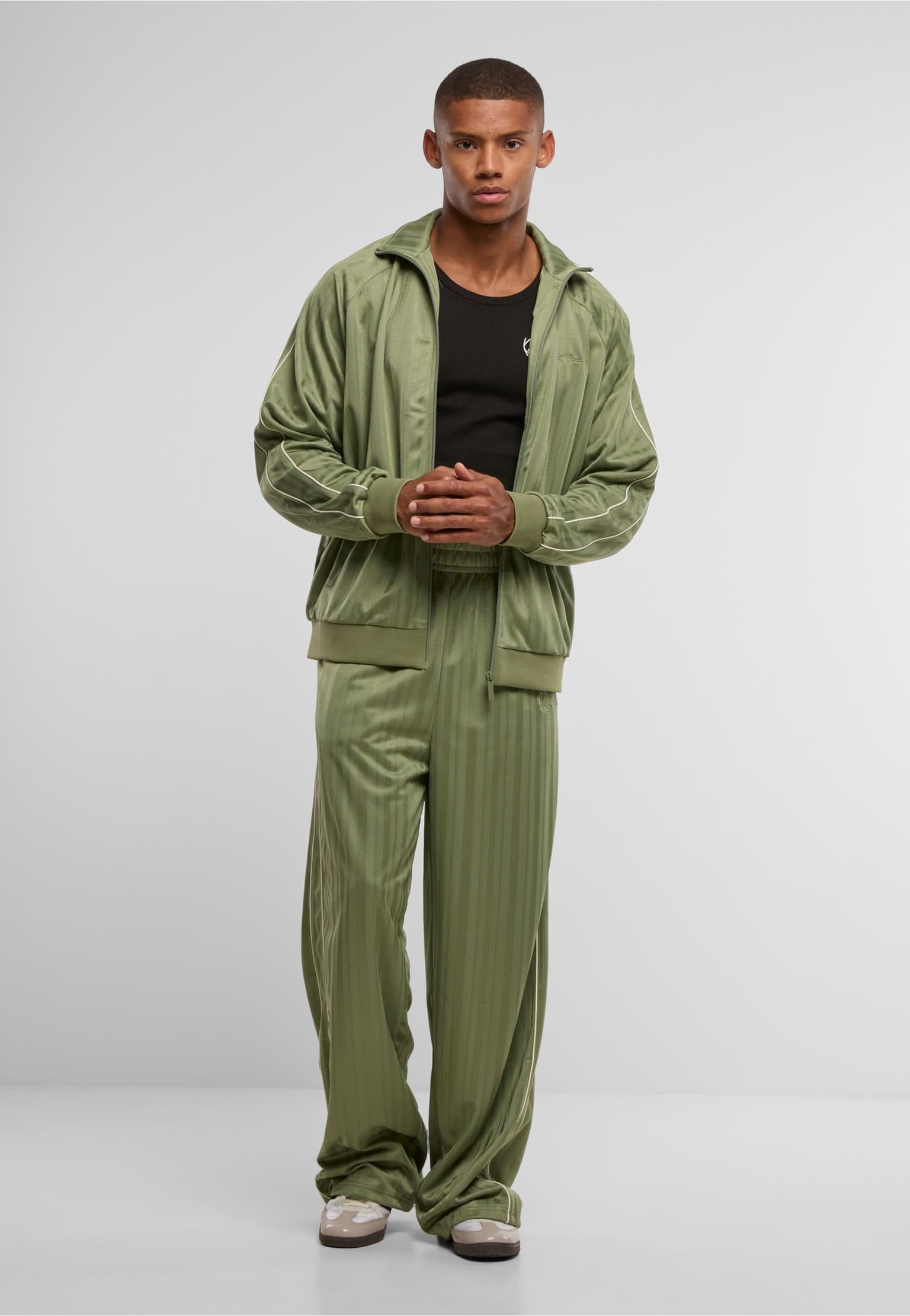 Karl Kani Signature Shadow Stripe Trackjacket – Bild 3