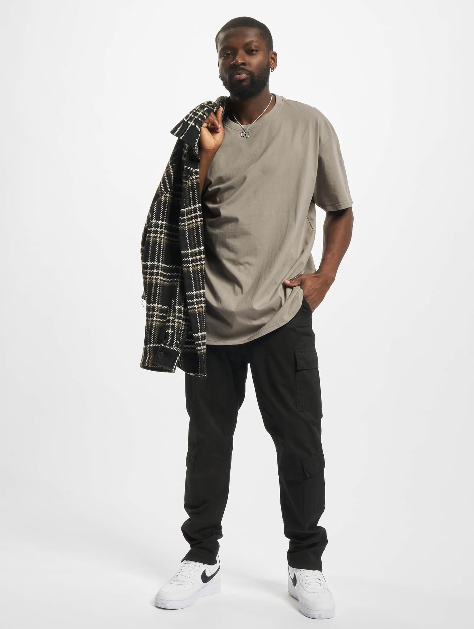 Urban Classics Heavy Oversized Tee – Bild 4