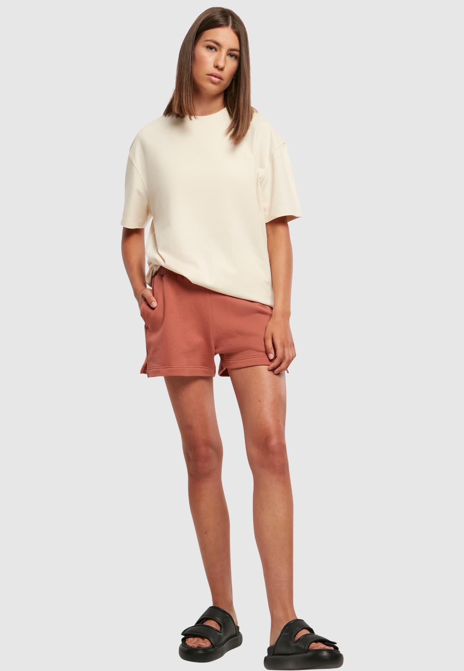 Urban Classics Ladies Oversized Boyfriend Tee – Bild 4