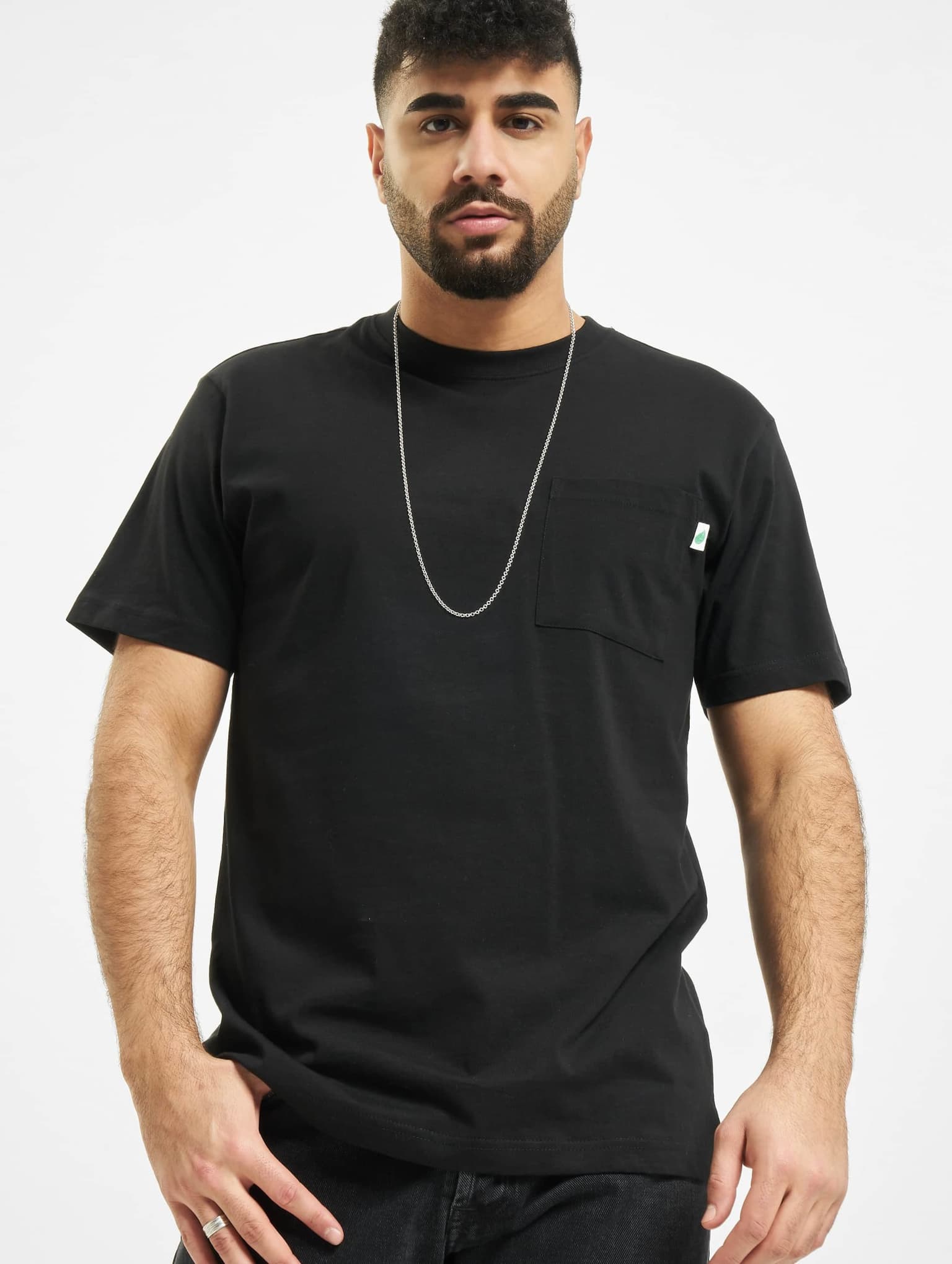 Urban Classics Essentials Cotton Basic Pocket Tee