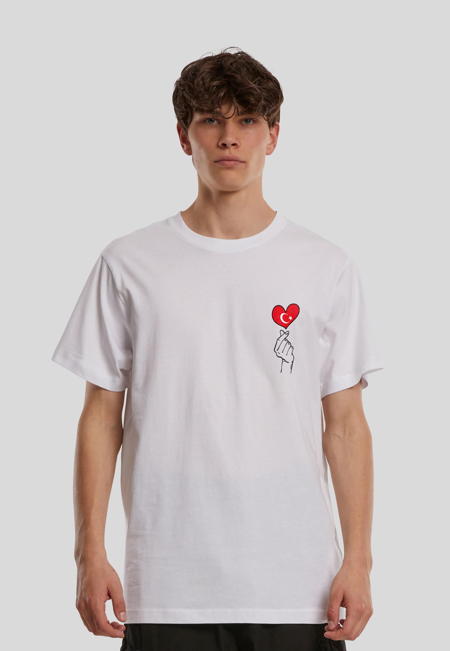 Mister Tee Love Türkiye Sign