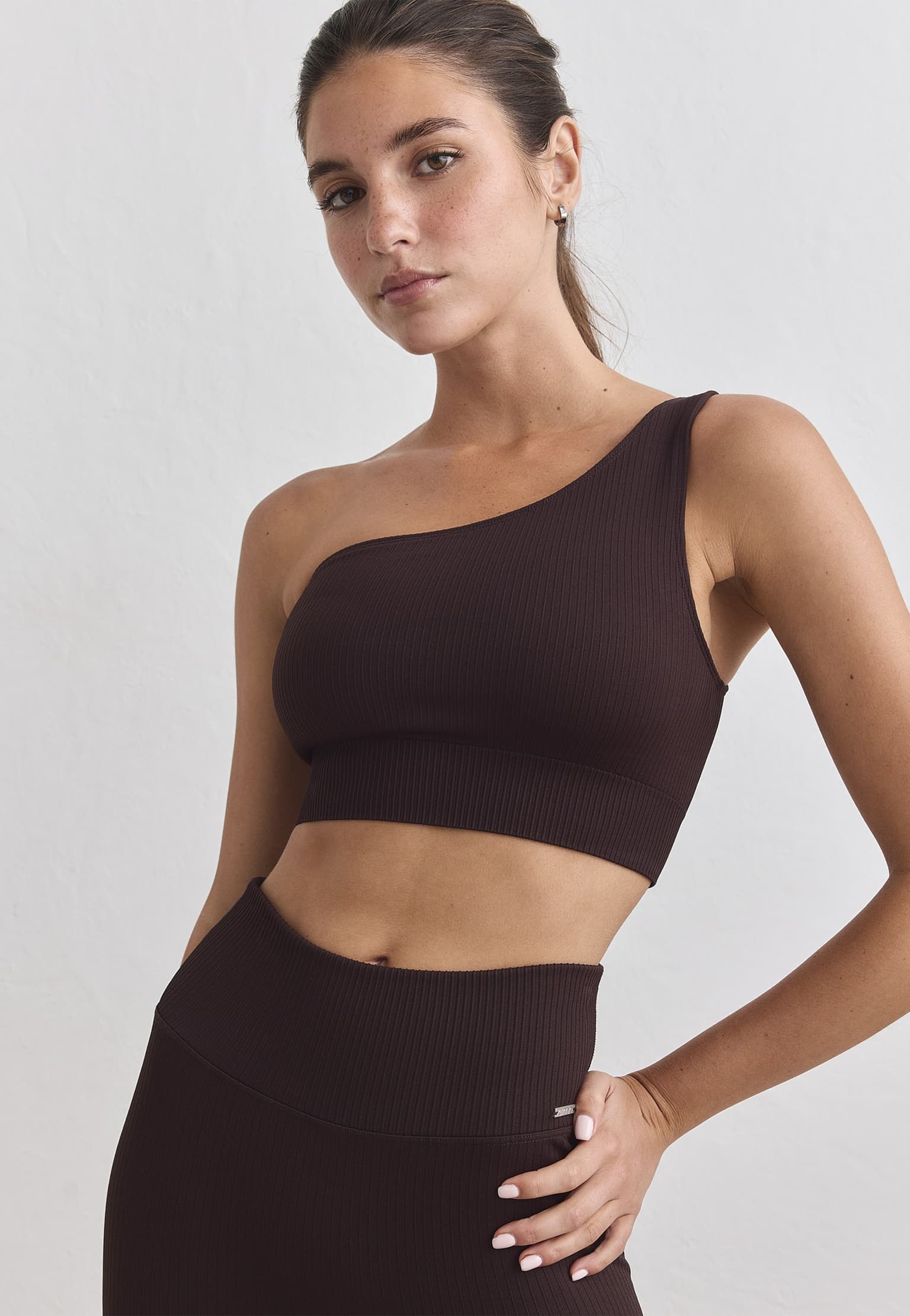 aimn Ribbed Seamless One Shoulder Bra