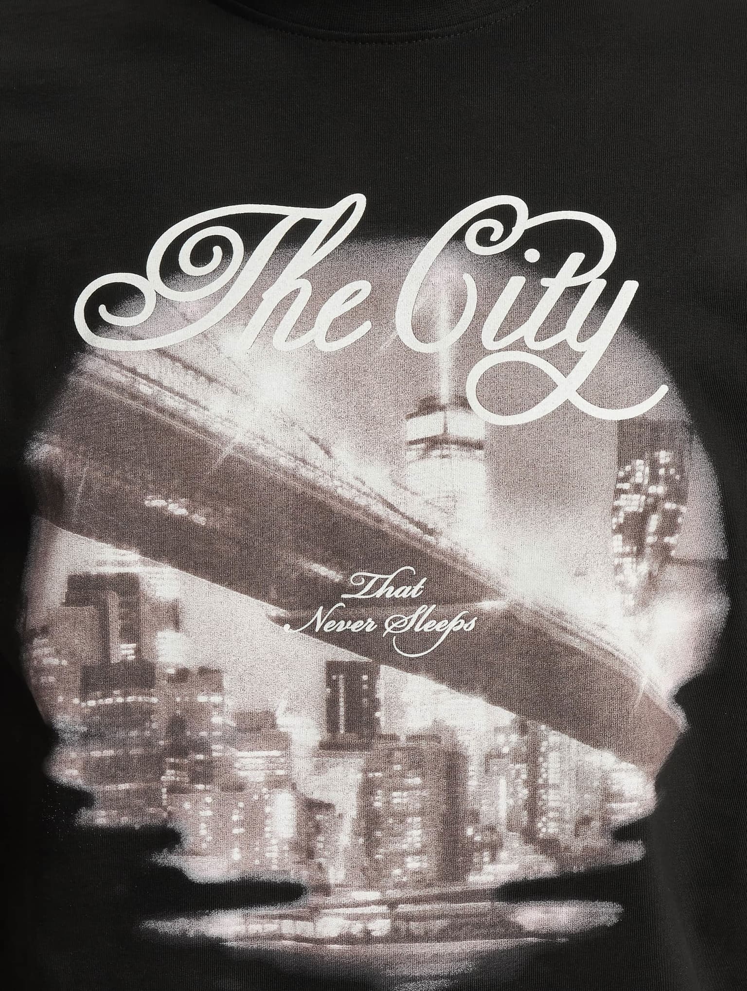 Mister Tee Upscale The City Oversize – Bild 4