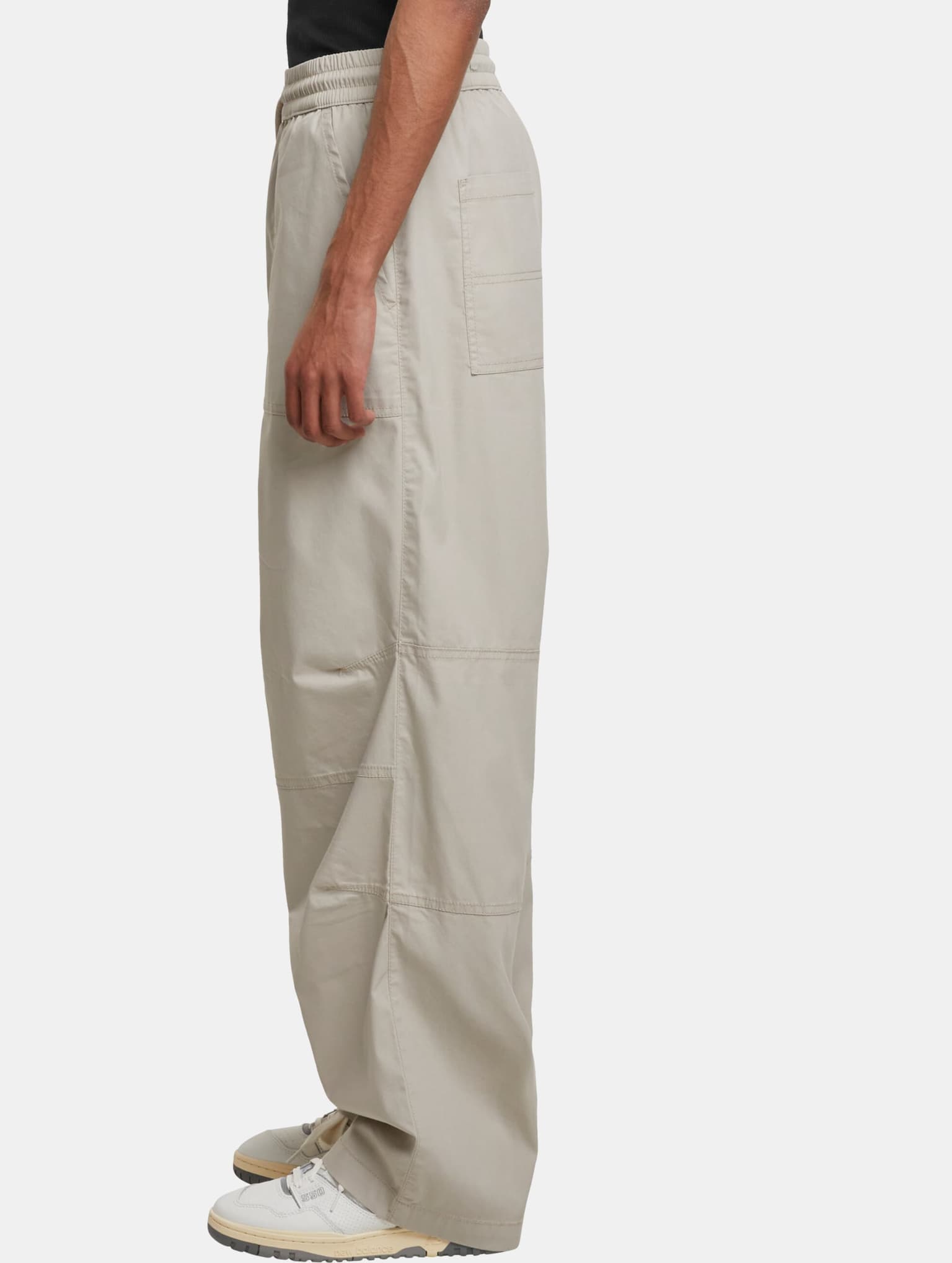 Urban Classics Loose Fit Pants With Darts – Bild 3
