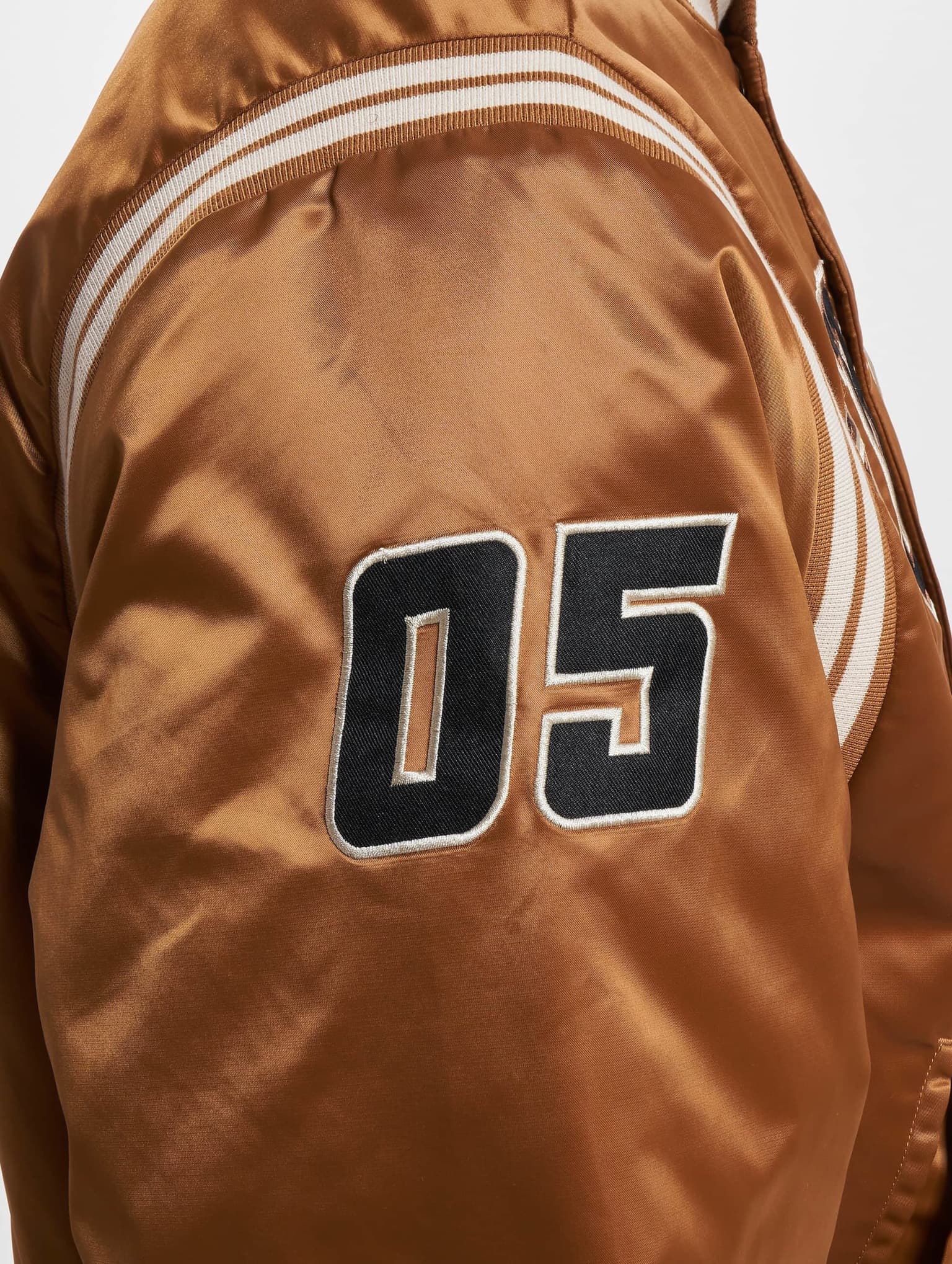 FUBU College Satin Varsity Jacket – Bild 4