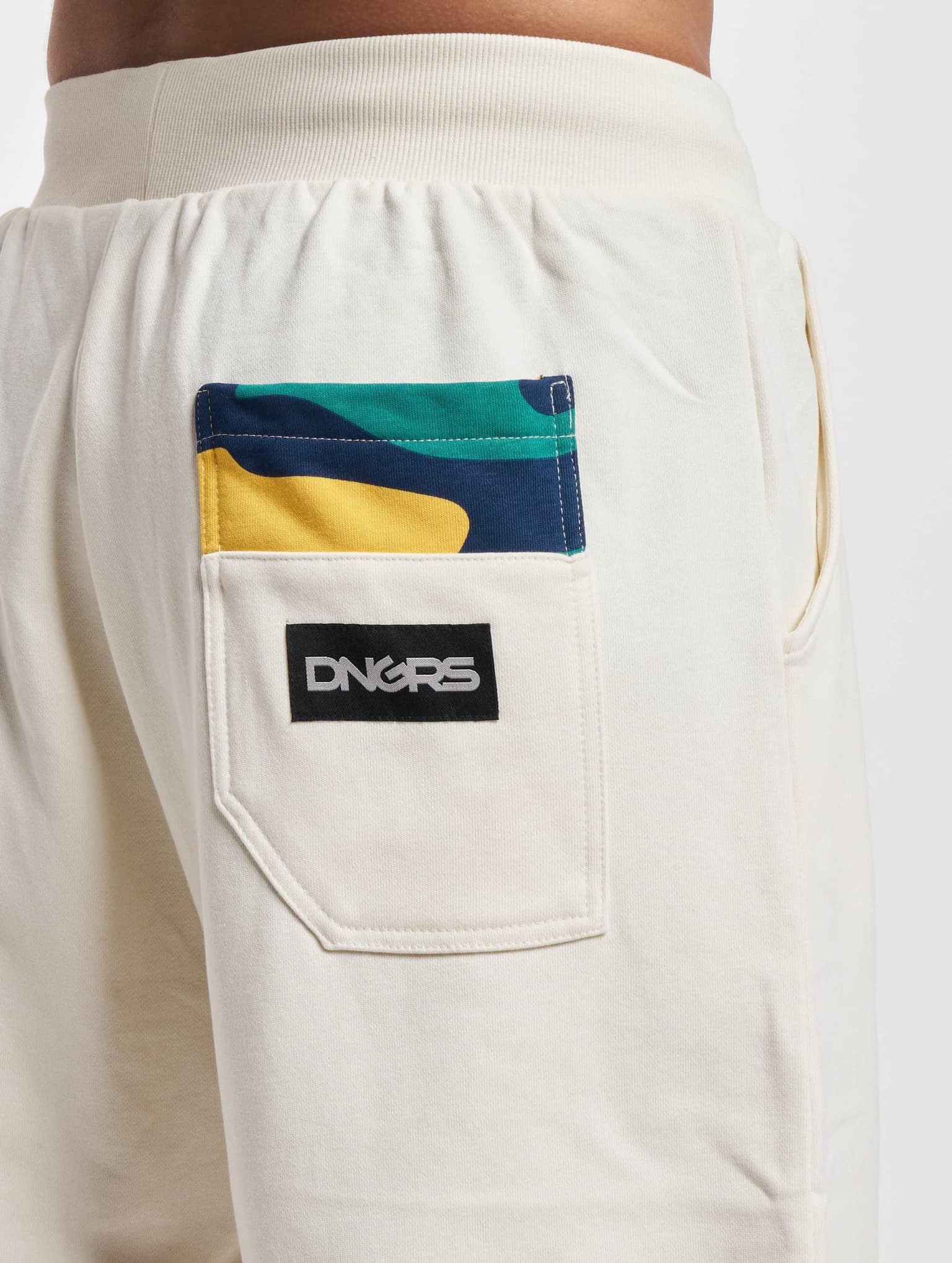 Dangerous DNGRS Short HideMe – Bild 4
