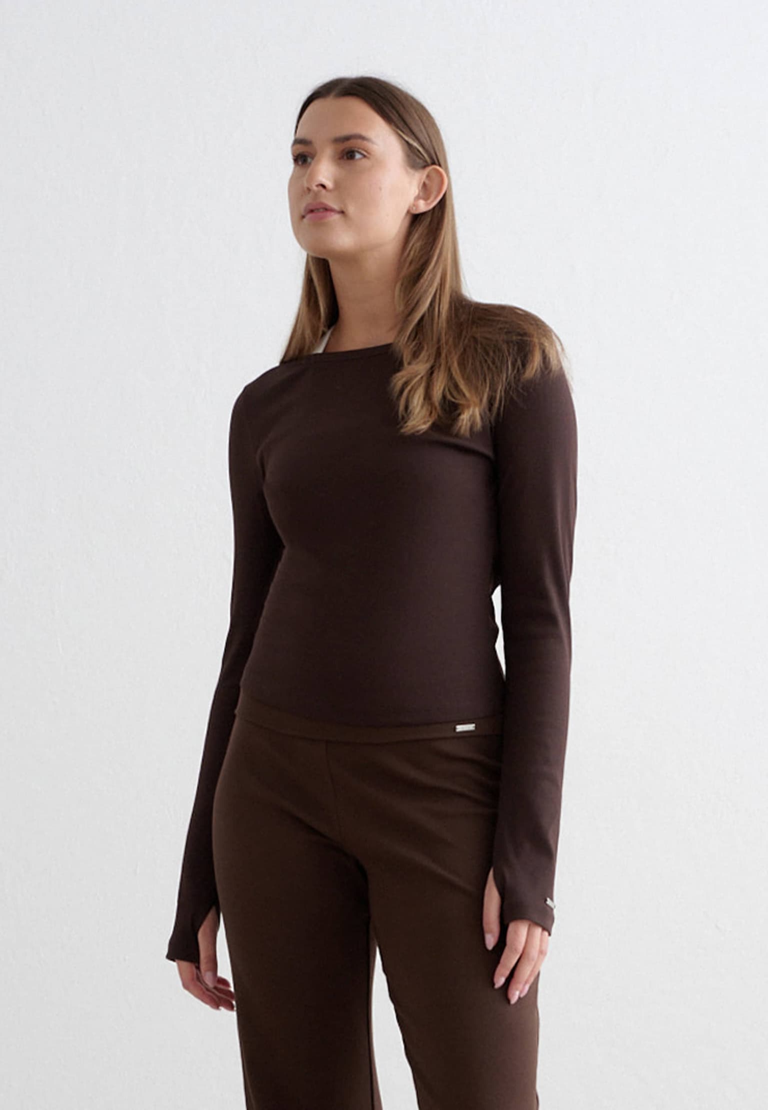 aimn Ease Ribbed Long Sleeve Top