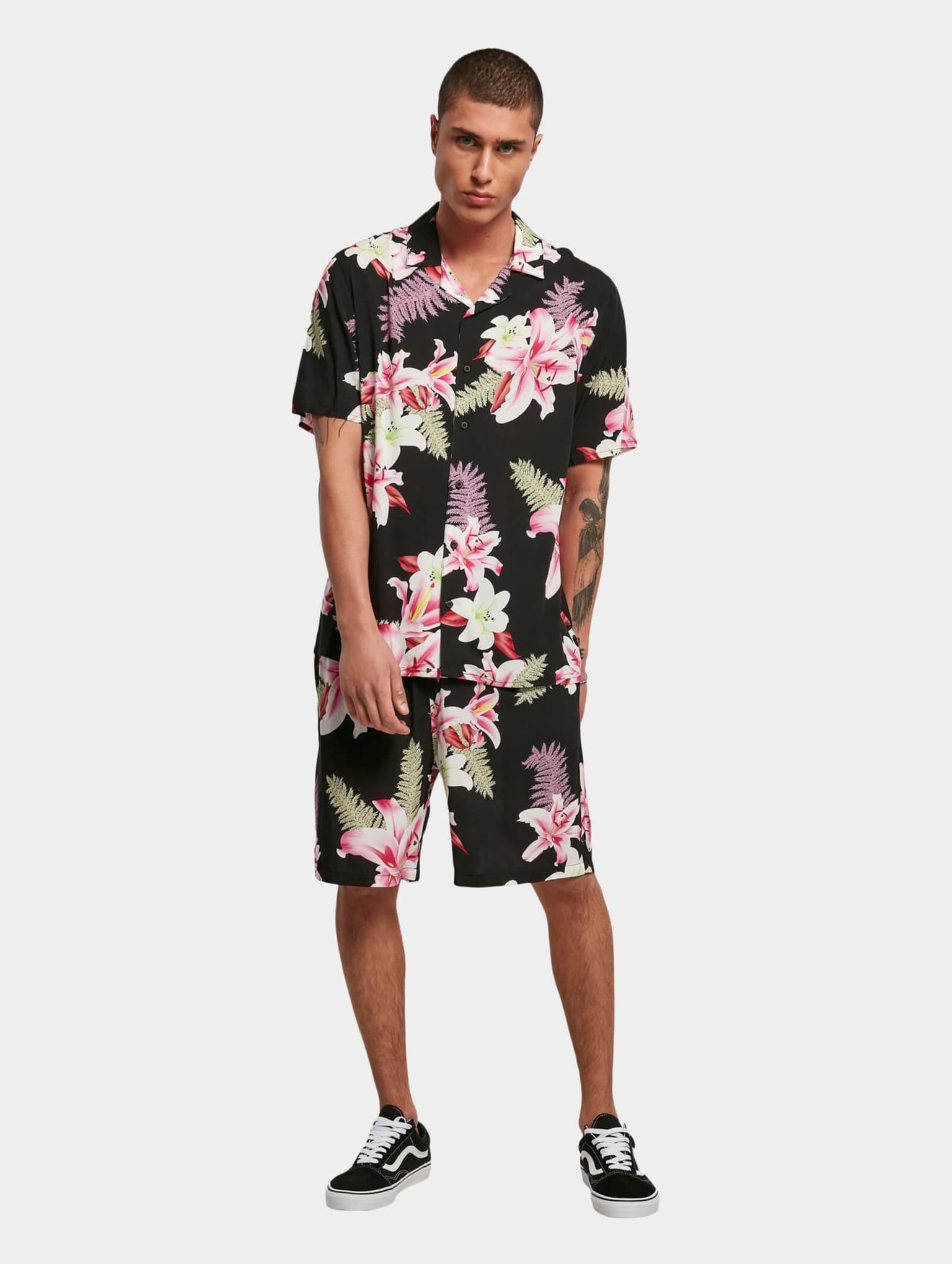 Urban Classics Viscose AOP Resort Shirt – Bild 4
