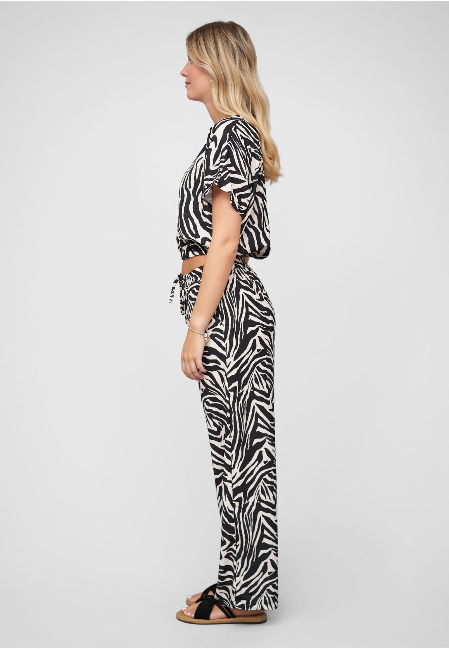 Cloud5ive Set Batwing Top and Wide Pants – Bild 3