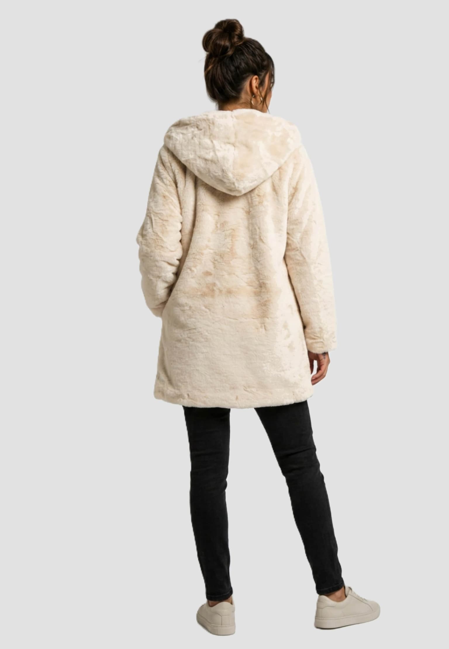 Urban Classics Ladies Hooded Teddy Coat – Bild 2