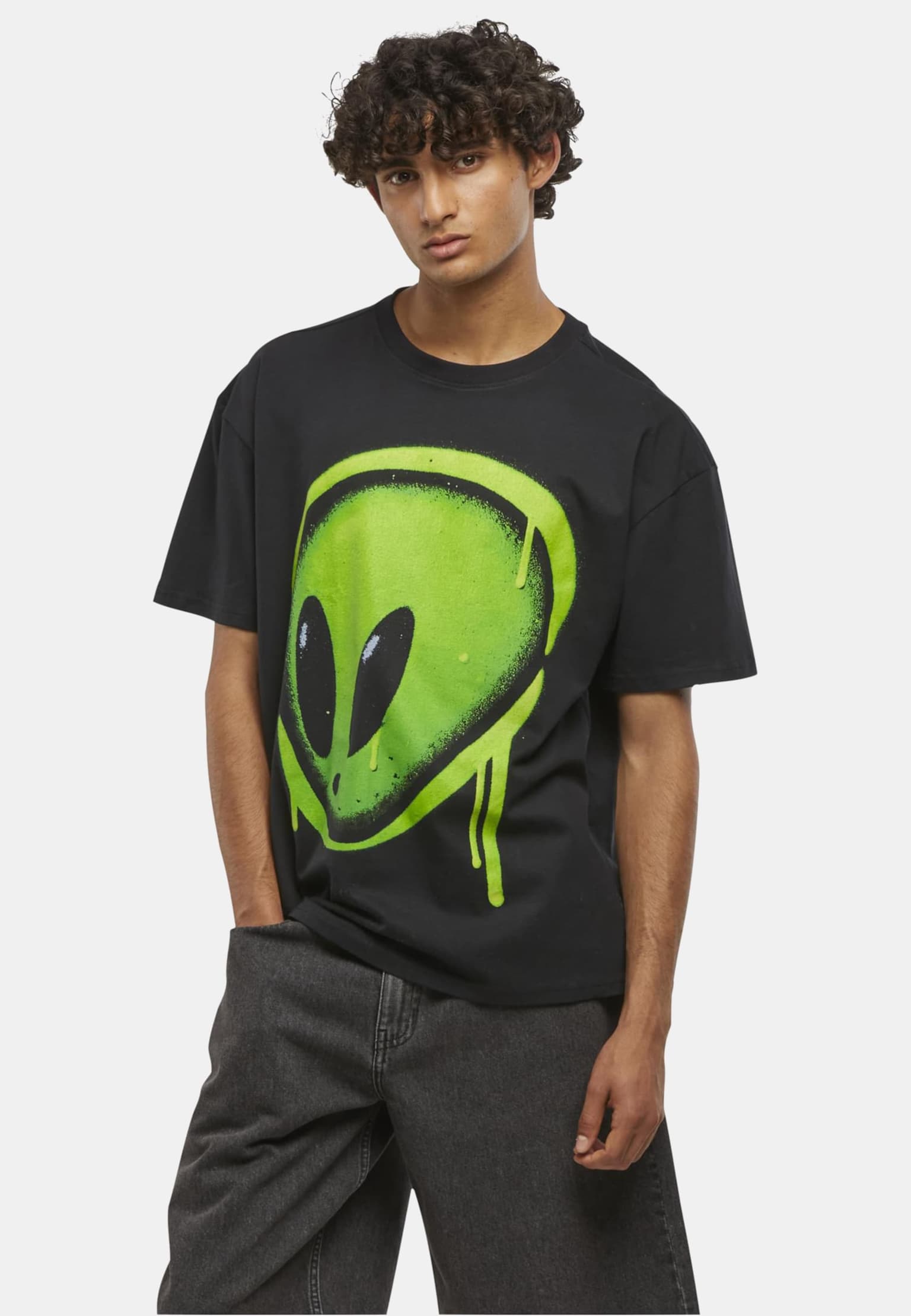 Mister Tee Dripping Alien Head Oversize