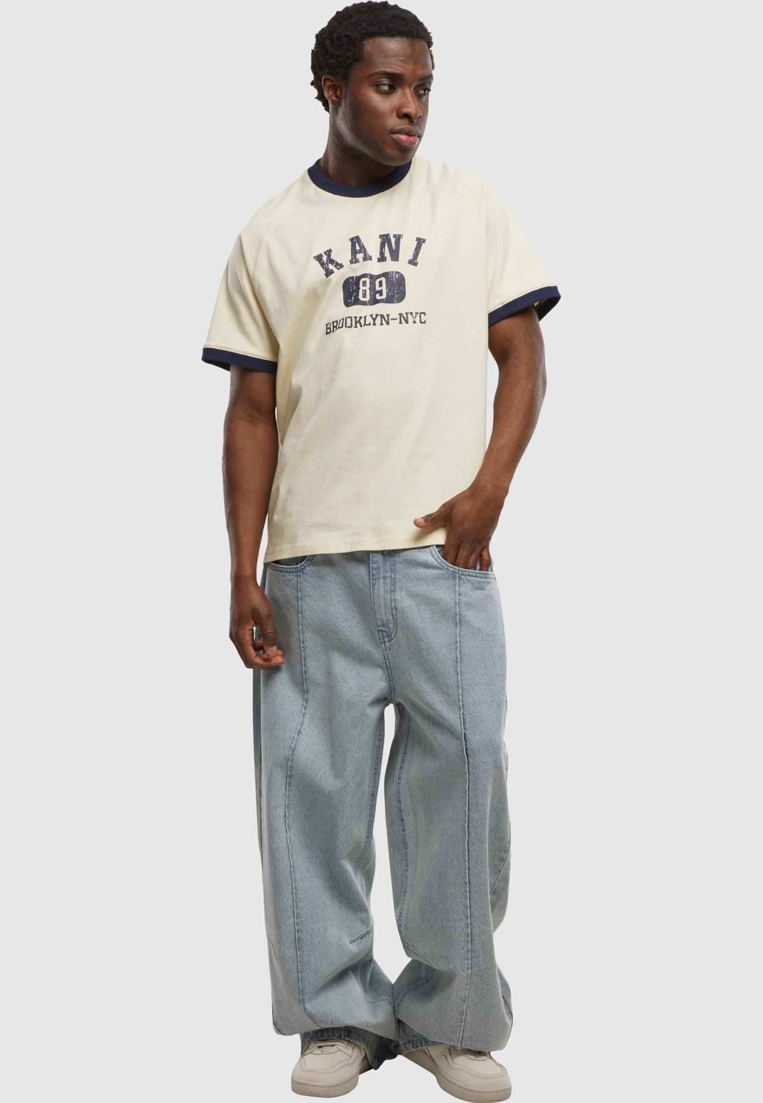 Karl Kani College Regular Raglan T-Shirt – Bild 4