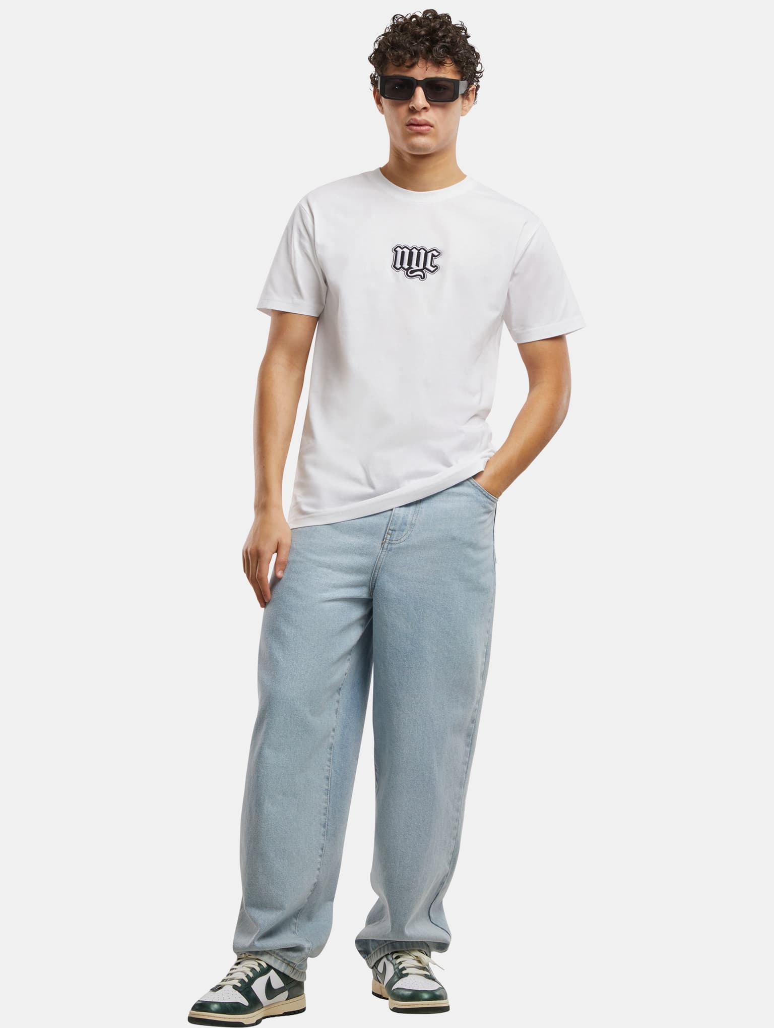 Mister Tee NYC Old English Wording Patch – Bild 4