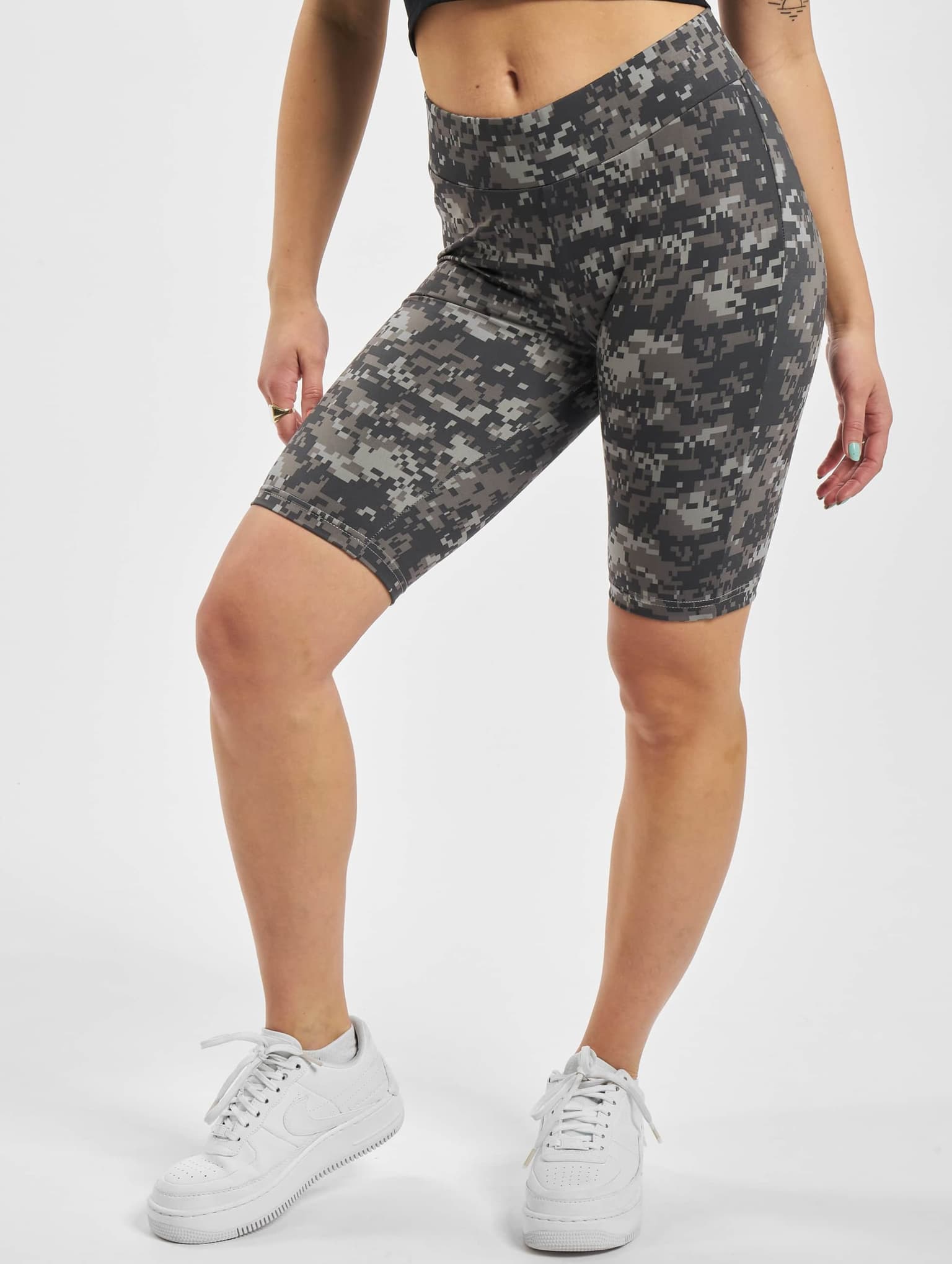 Urban Classics Ladies High Waist Camo Tech Cycle Short – Bild 3