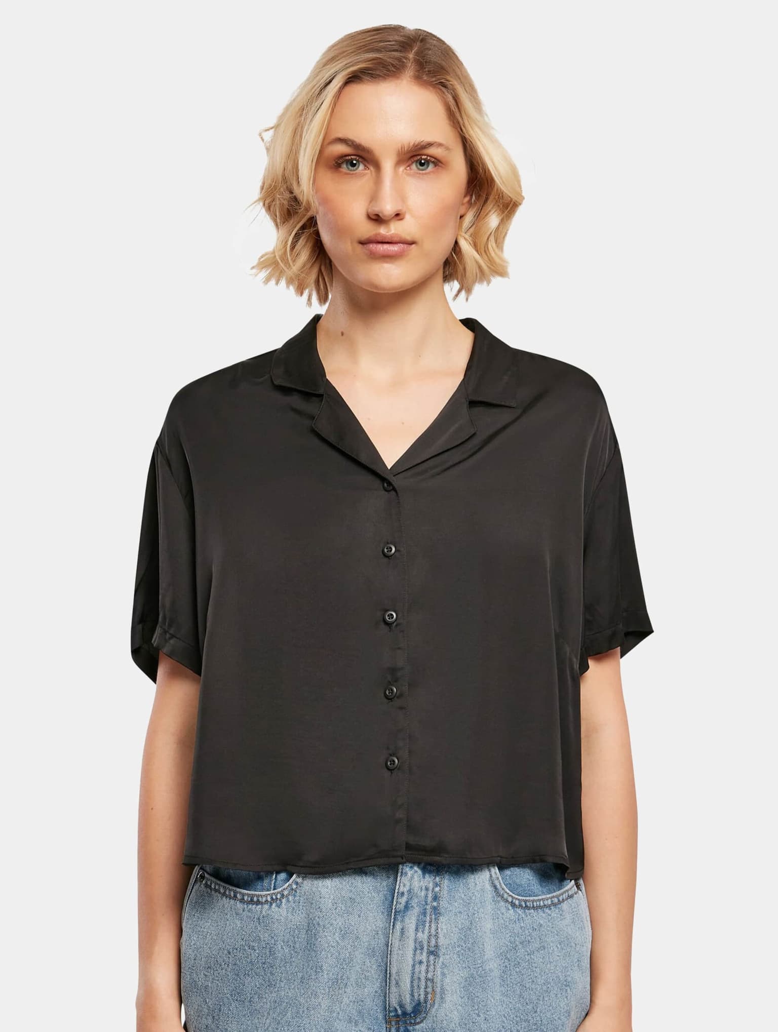 Urban Classics Ladies Viscose Satin Resort Shirt – Bild 3