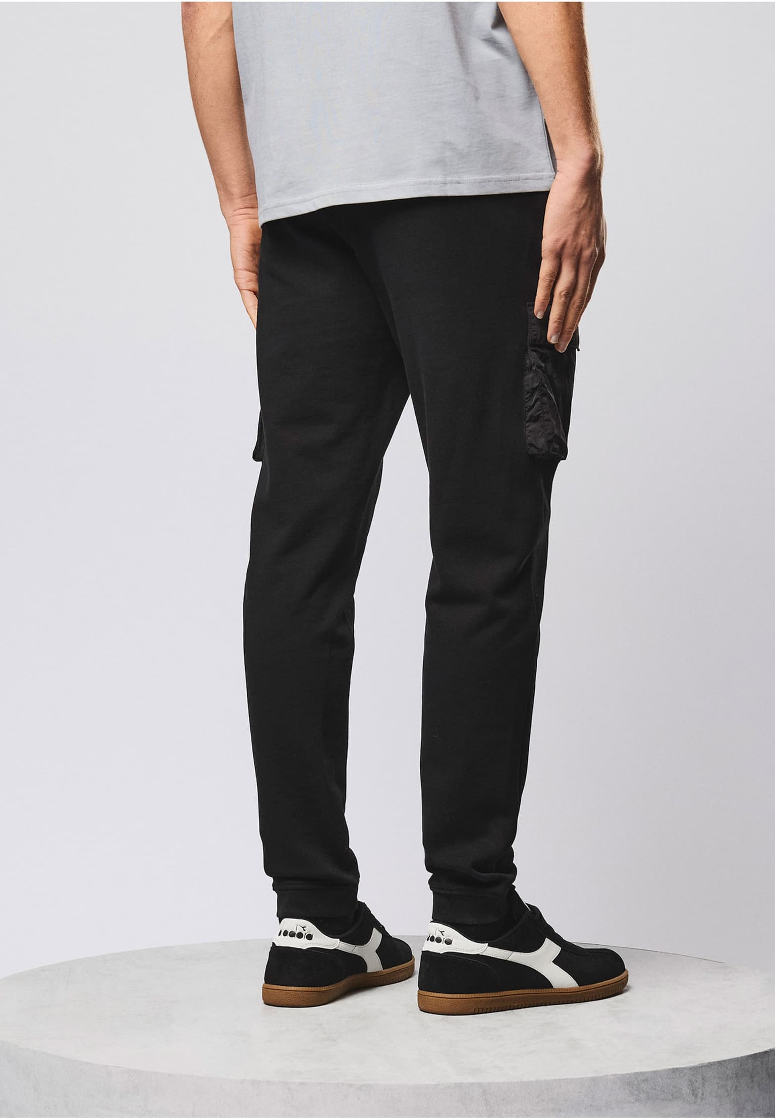 Weekend Offender LIPPI JOG PANT WITH PARACHUTE POCKETS – Bild 2