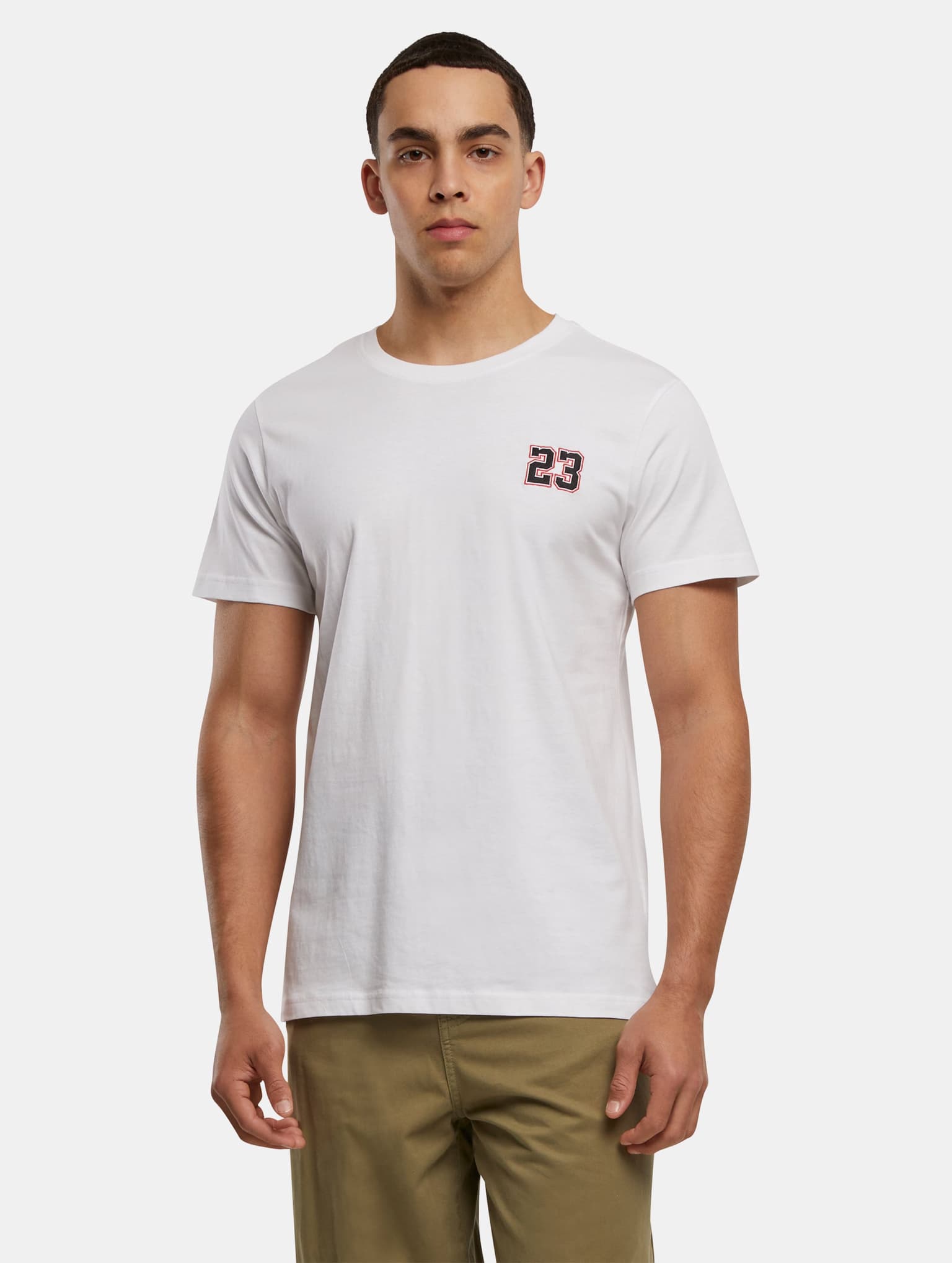 Mister Tee 23 EMB