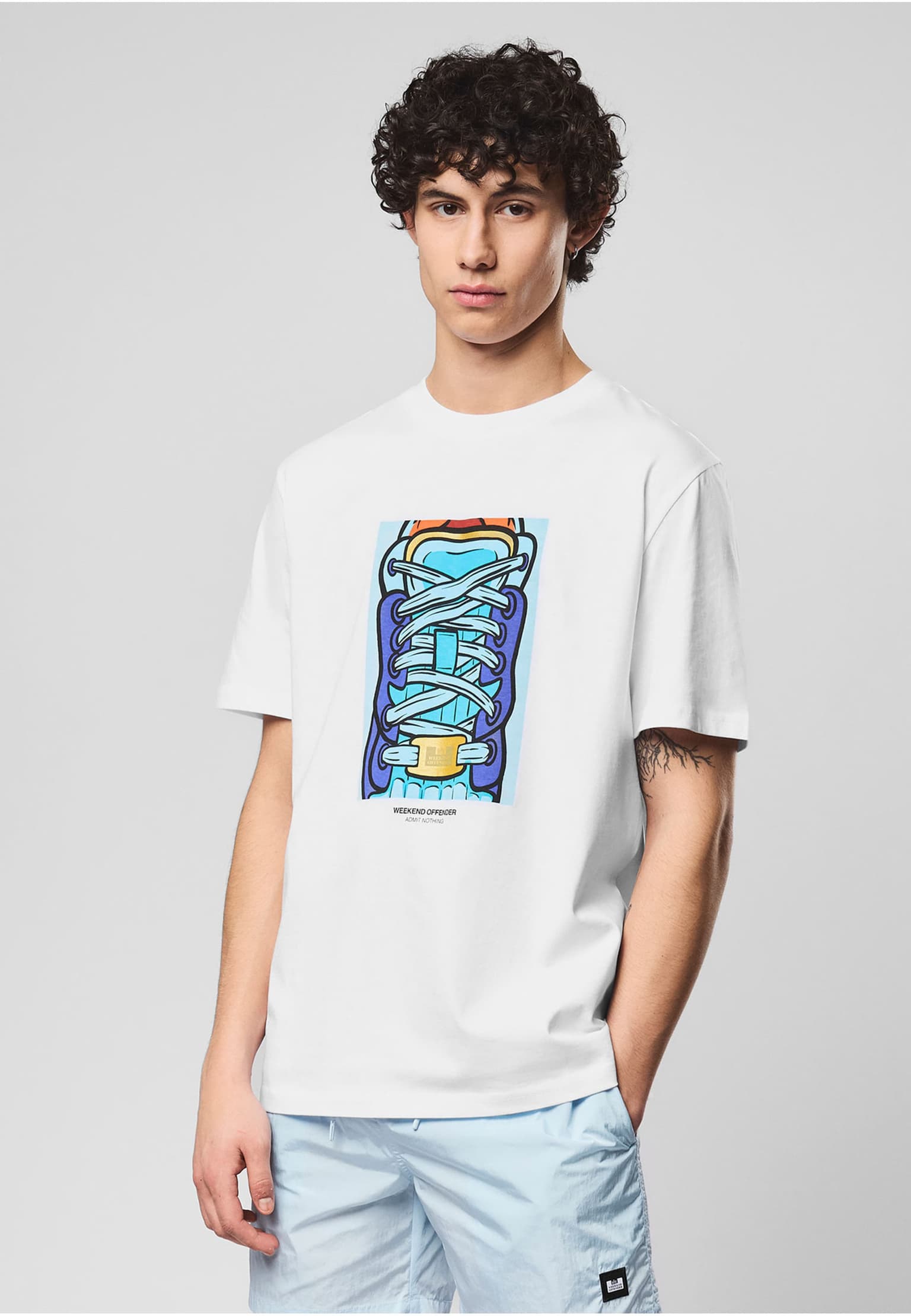 Weekend Offender LACES GRAPHIC TEE