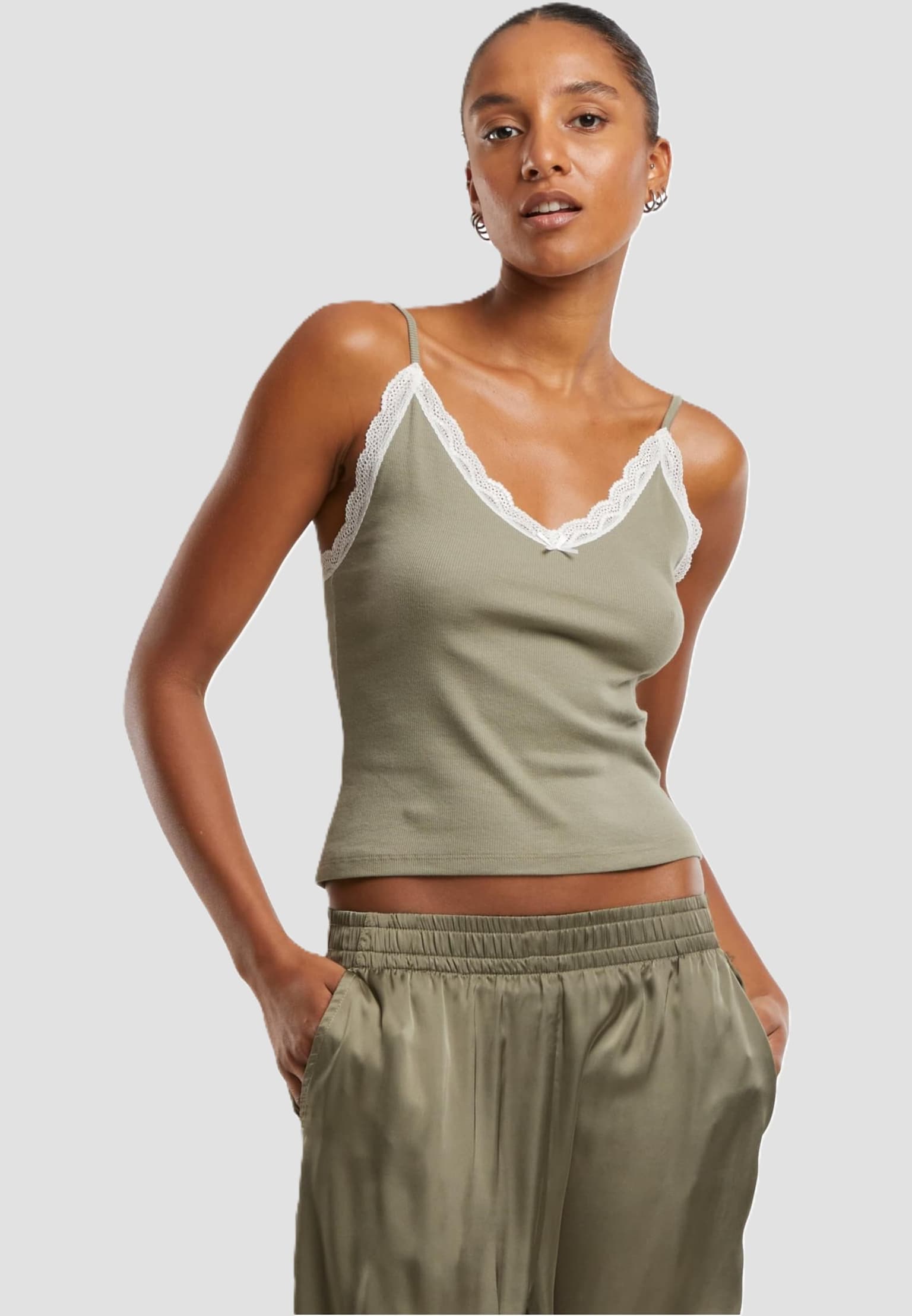 Urban Classics Ladies V-Neck Lace Top 2-Pack