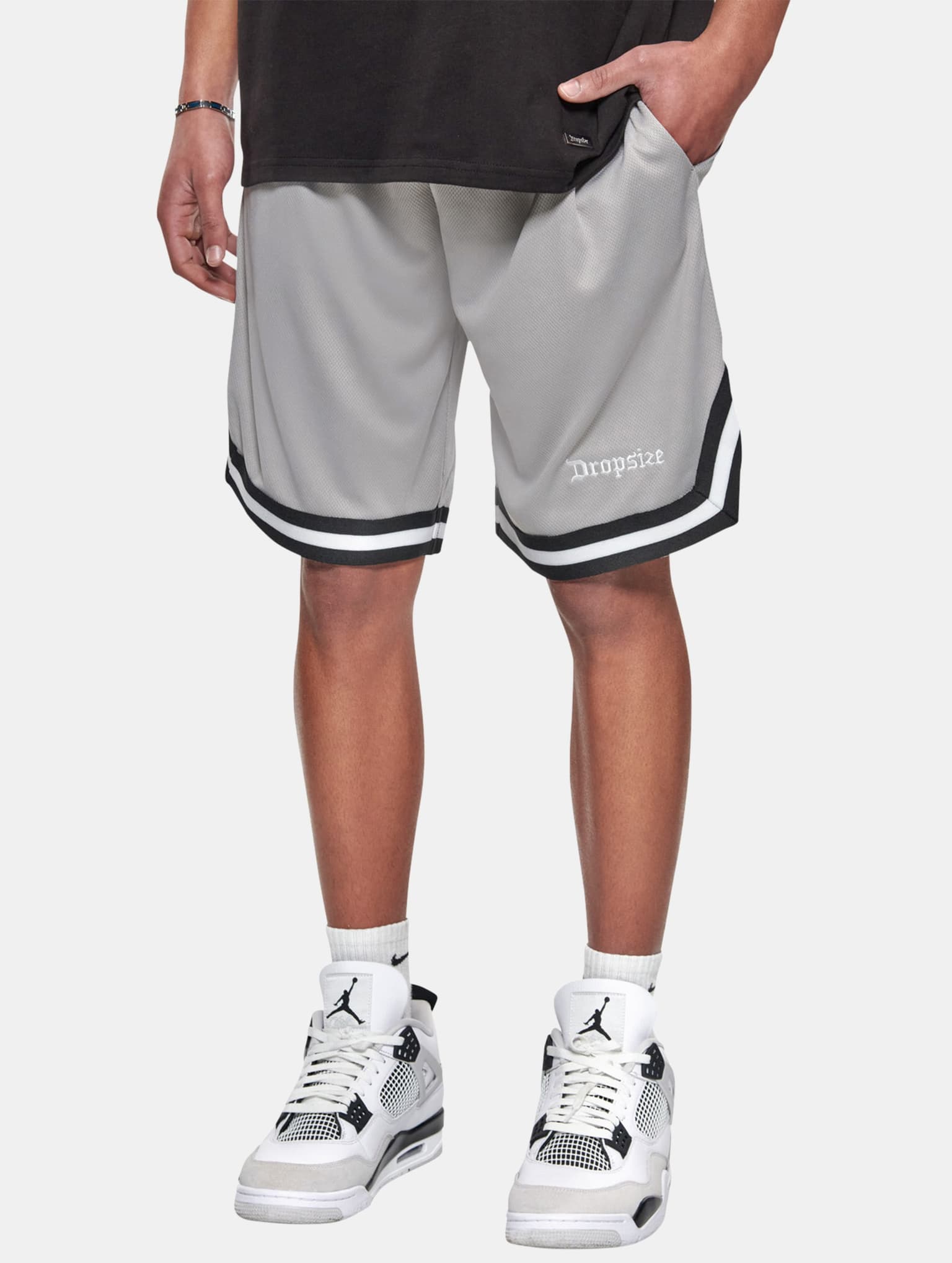 Dropsize Logo Mesh Short